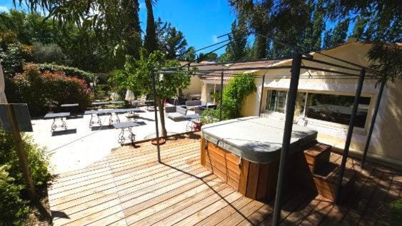 La madone Hotel in Pertuis