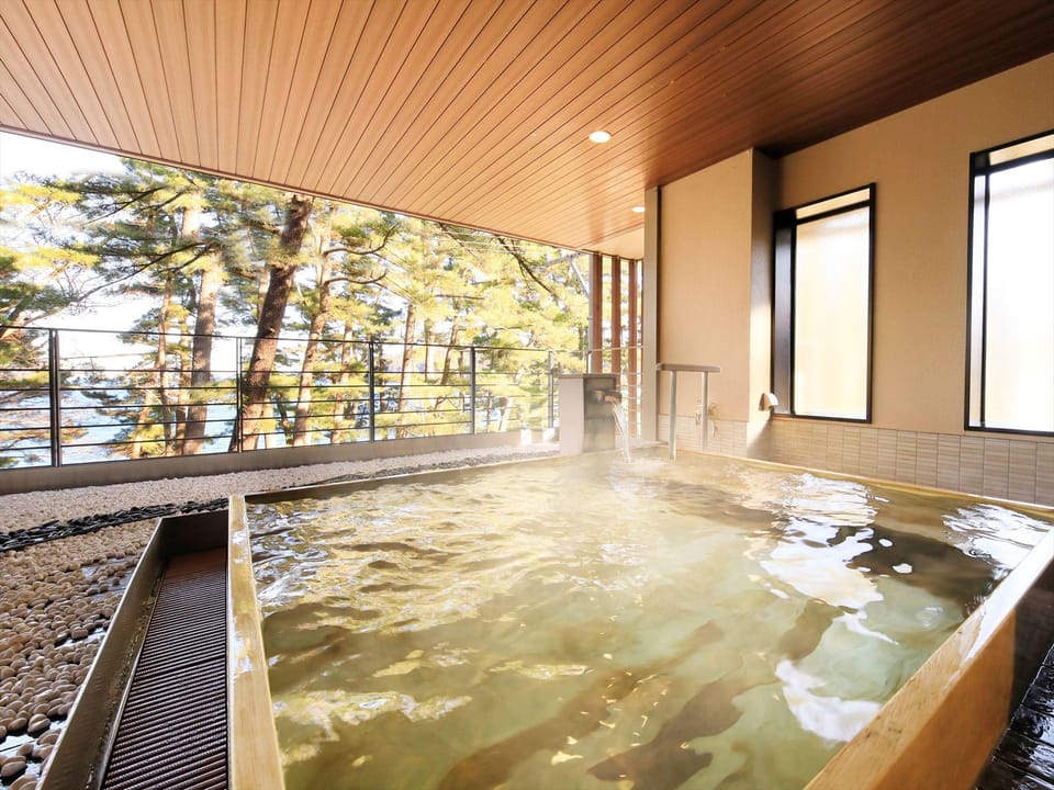 Hamabeno Ryouriyado Houraikan Hotel in Japan