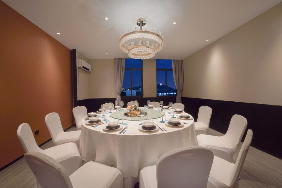 Shaoxing Xianheng New Youth Hotel (Lu Xun's Former Residence, Hometown of the Calligrapher) Hotel in Hangzhou
