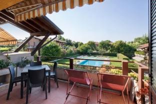 Apartment Smeraldo with Pool Hotel in Lazise