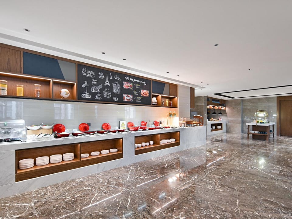 Kyriad Marvelous Hotel 3.0 Shijiazhuang Railway Station Normal University Hotel in China