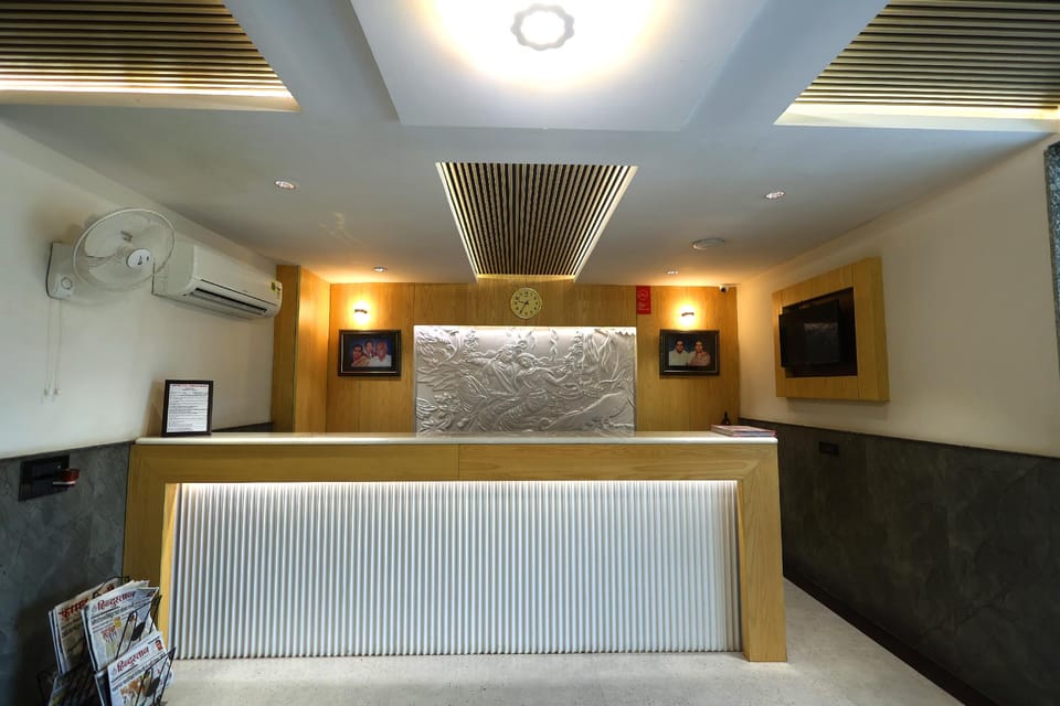 HOTEL SAR KAMLA DHAM  Hotel in Uttar Pradesh