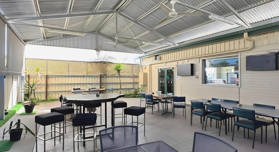 The Shamrock Hotel Balranald Motel in New South Wales