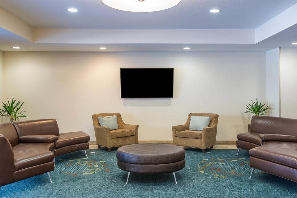 Candlewood Suites Bloomington By IHG Hotel in Bloomington