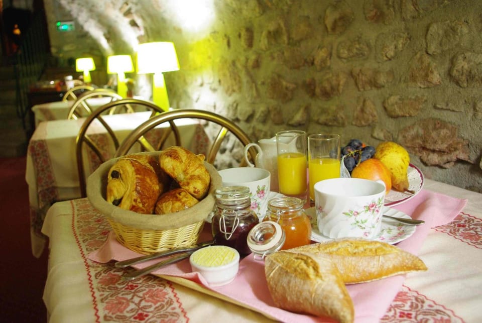 Hotel de Bourgogne Hotel in Bourgogne-Franche-Comté