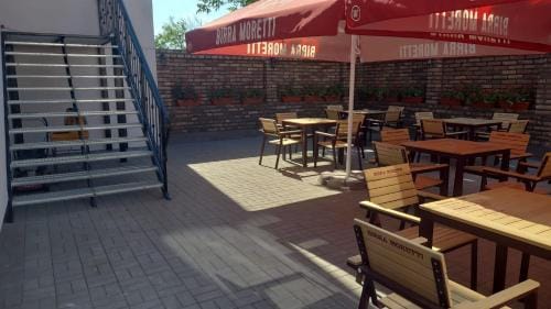 Pensiunea 82 Hotel in Timiș County