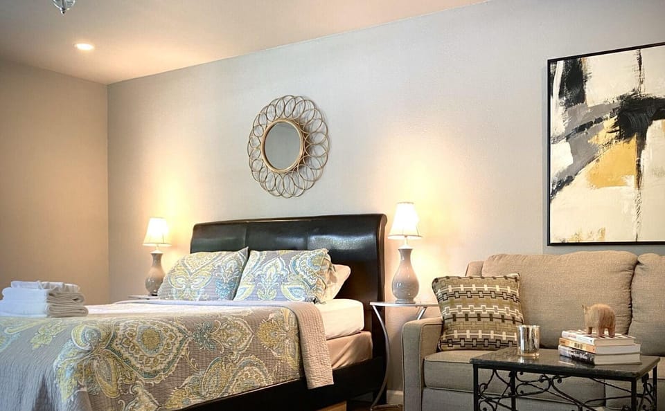 Mount Sequoyah Center Hotel in Fayetteville