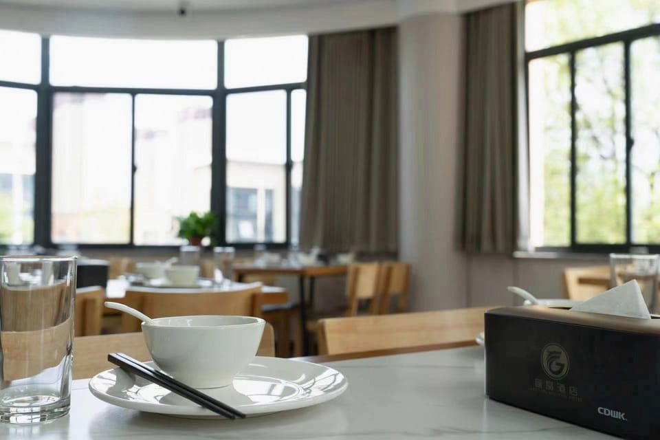 Blue Crystal Hotel (Zipeng Branch) Hotel in Jiangsu