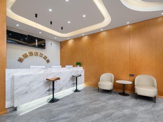 Blue Crystal Hotel (Zipeng Branch) Hotel in Jiangsu