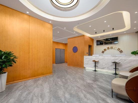 Blue Crystal Hotel (Zipeng Branch) Hotel in Jiangsu