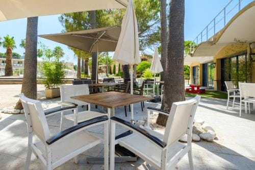 Residence Les Rives de Cannes Mandelieu Hotel in Mandelieu-La Napoule