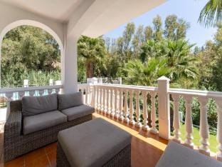 Faros Villa Horizonte near seabeach Hotel in Benalmadena