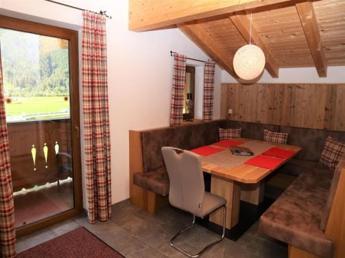 Chalet in Neukirchen near Wildkogel Arena Hotel in Salzburgerland