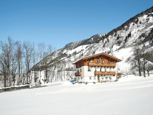 Apartment in Fusch near Grossglockner Road Hotel in Salzburgerland