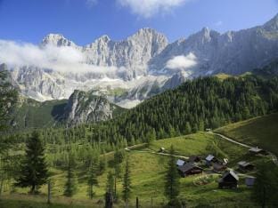 Apartment in Vorberg near Dachstein Glacier Hotel in Schladming
