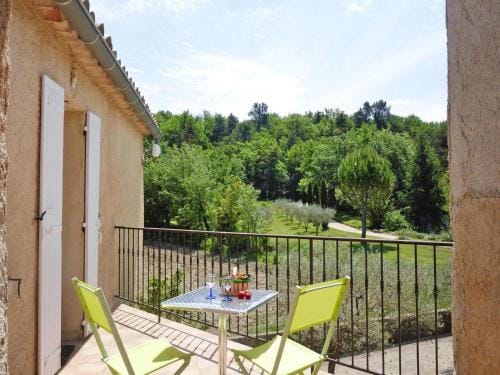 Relaxing Home Near Pool in Malaucene Hotel in Malaucène