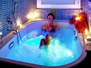 Apartment in Vinci with Pool  Wellness Hotel in Emilia-Romagna