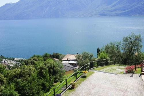Apartments Casa Tamas, Limone Hotel in Tremosine