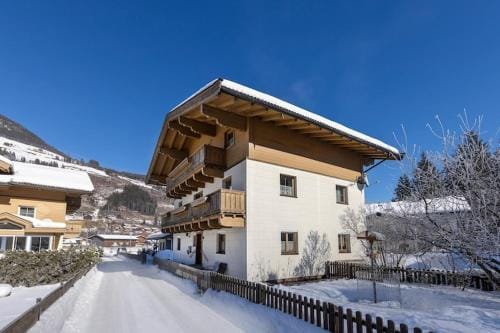 Apartment in Wald near Krimml Waterfalls Hotel in Salzburgerland