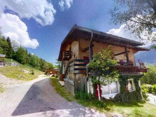 Chalet in Wildkogel near Ski Slopes Hotel in Salzburgerland