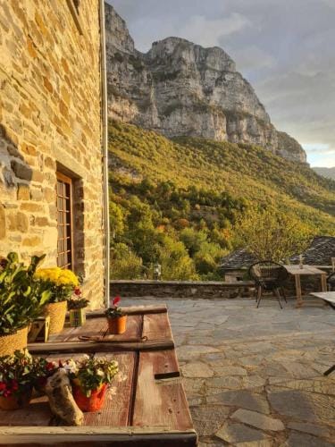 Ikojenia Traditional Lodge Hostel in North Macedonia