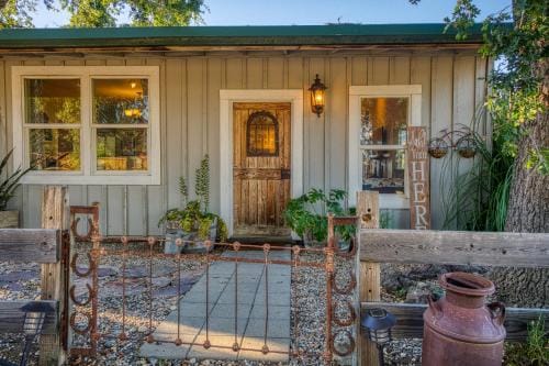 Soul Whispering Ranch Retreat Lodge in Russian River