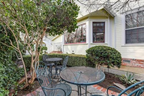 Romantic Victorian Getaway The Hideaway Hotel in Sutter Creek