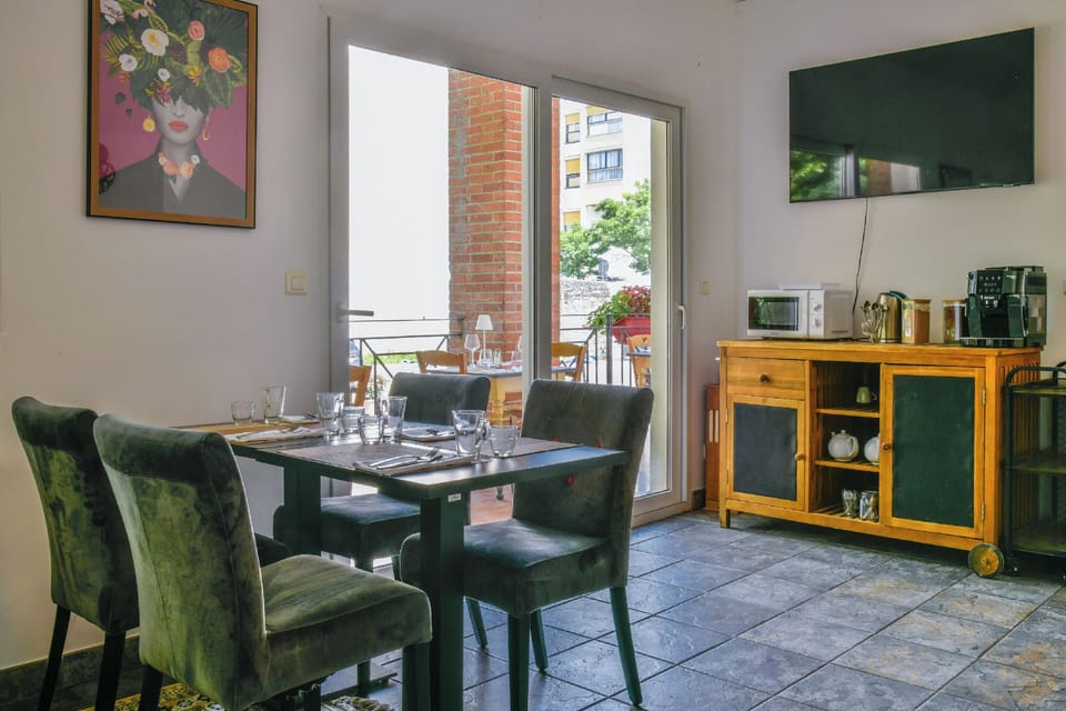 Enjoy Garden Hotel in Centre-Val de Loire