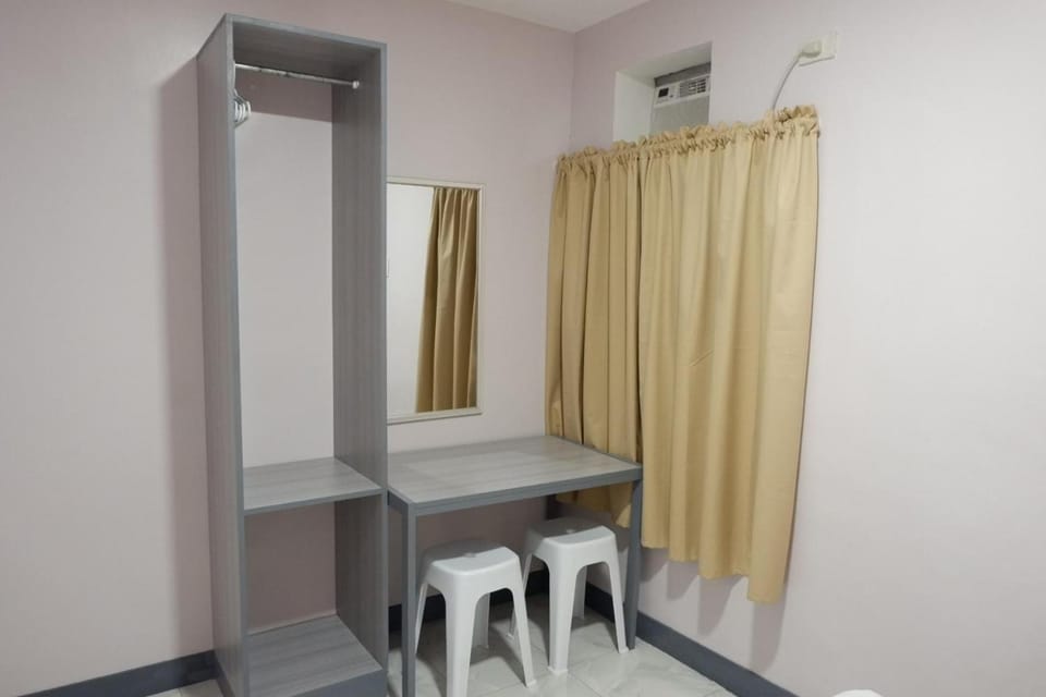 Borj Hotel Hotel in Naga