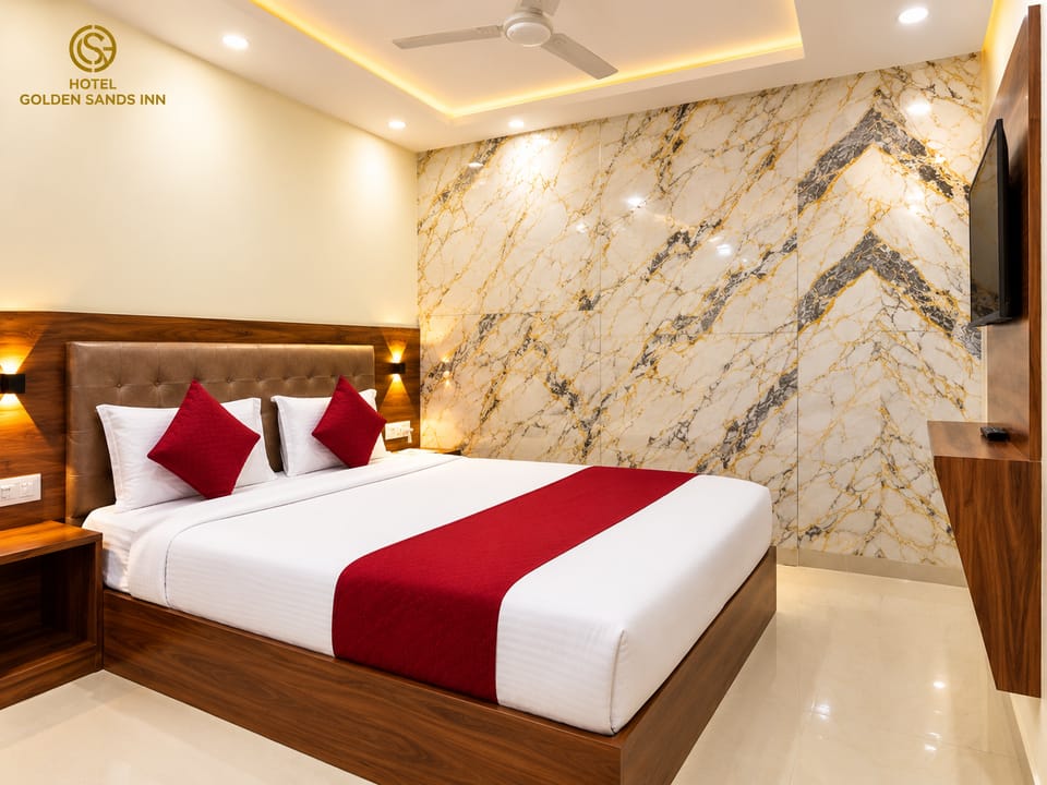 Golden Sands Inn Asalpha Hotel in Mumbai