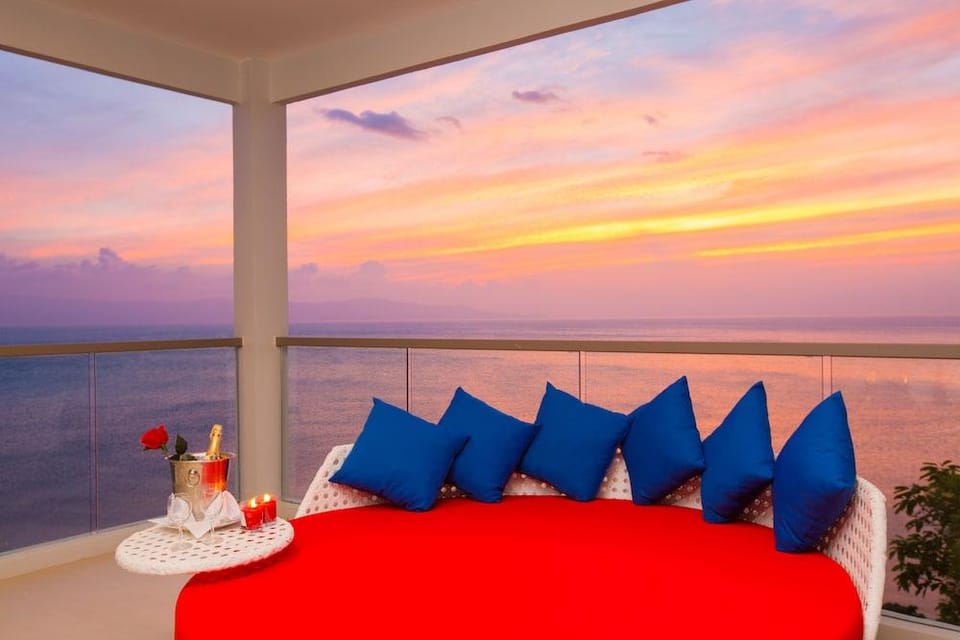 SUNSET BEACH CLUB KOH PHANGAN Hotel in Ban Tai
