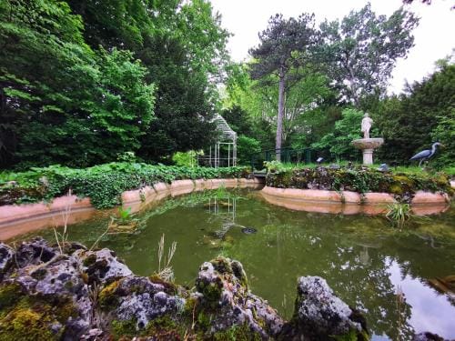 Le Manoir de la Belle Endormie Hotel in Valréas