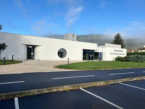 ABEL Hotel CHAMBRE ECONOMIQUE PARKING PRIVE WIFI Hotel in Auvergne-Rhône-Alpes