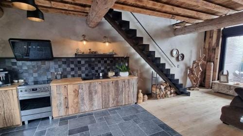 La Suite 77 & Hindi Hotel in Wallonia, Belgium