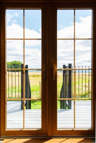 Head For The Hills Glamping - Shepherd's Hut Lodge in Wales