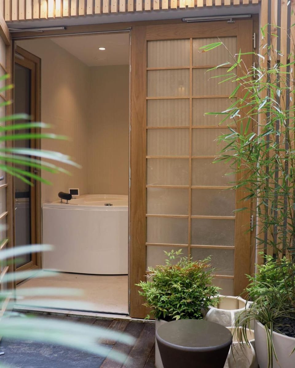 Hotel Litteraire Le Swann, BW Premier Collection Hotel in Paris