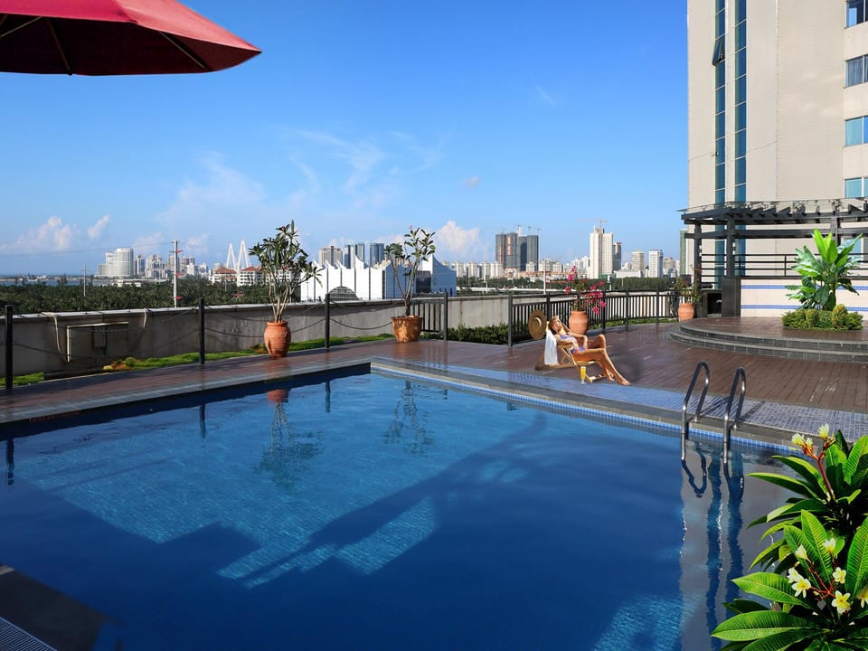 BaoHua Harbour View Hotel Hotel in Hainan
