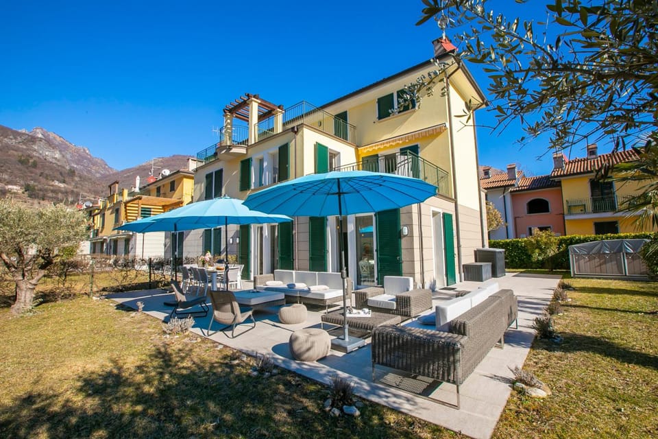 Villa Apartments - Porto Letizia Hotel in Porlezza