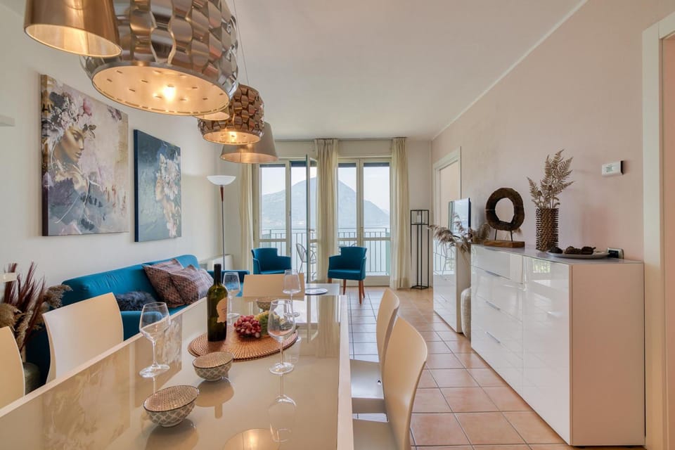 Palazzo Apartments - Porto Letizia Hotel in Porlezza