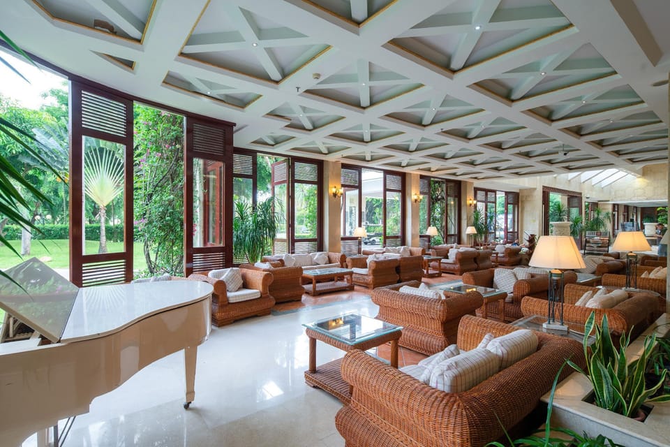 Palm Beach Resort And Spa Resort in Sanya
