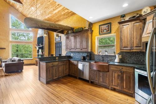 Worth the Wake Lodge in Sunset Cove Township