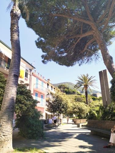 Central Studio in Moneglia 20 steps from beach and 20 minutes from the Cinque Terre by train Hotel in Moneglia