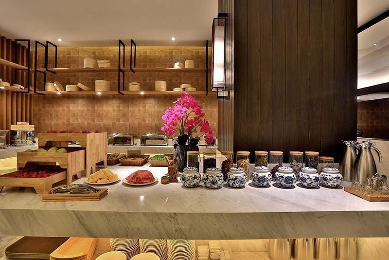 Mehood Lestie, Shanghai Jiaotong University Dongchuan Road Hotel in Shanghai