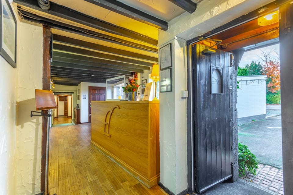 The Forest Lodge Inn in Newark and Sherwood District