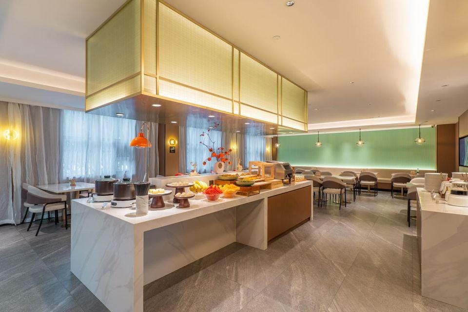 Atour X Hotel Zhuhai Gongbei Port High-speed Railway Station Hotel in Guangdong