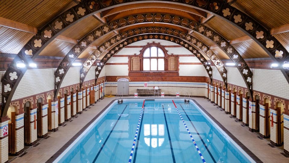 Swimming pool