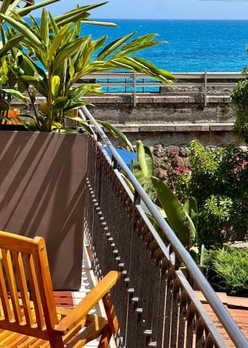 Oasi di Mare, con parcheggio privato e colazione Hotel in Bordighera