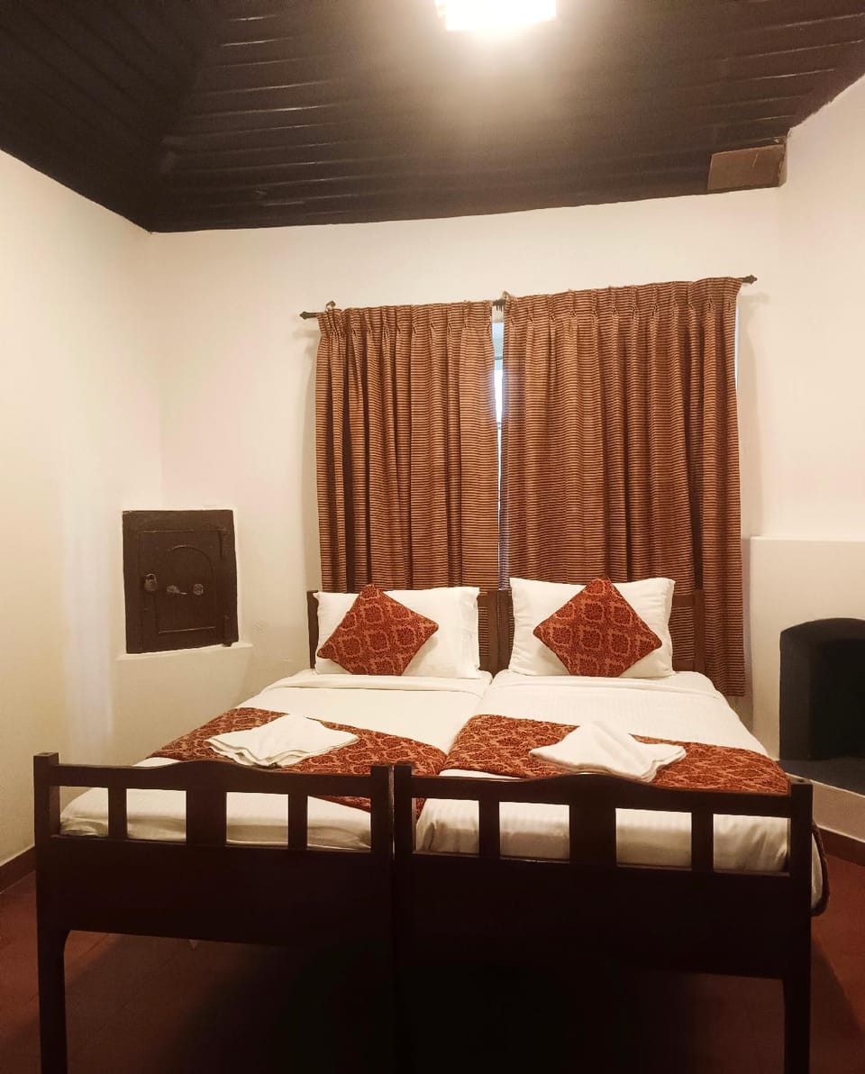 Puthuthottam Annexe Hotel in Kerala