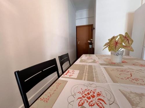 WSD Piraeus Copy 2BD Apt with Bal Near Subway Hotel in Pireas