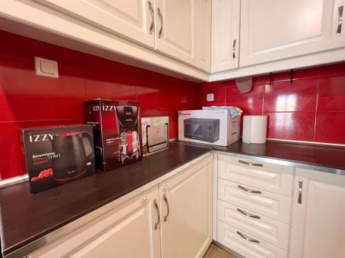 WSD Piraeus Copy 2BD Apt with Bal Near Subway Hotel in Pireas